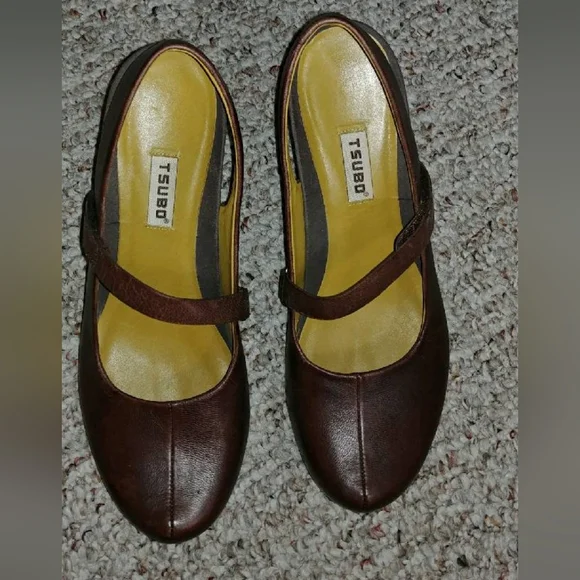 Tsubo burgundy pumps - Picture 5 of 7
